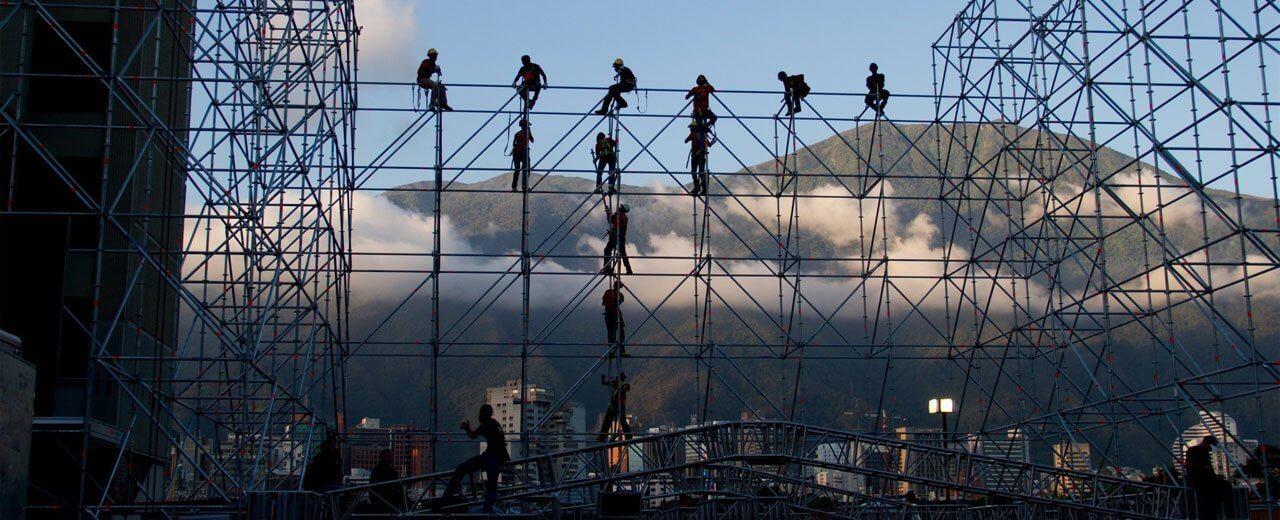 Giàn giáo hay dàn giáo viết thế nào là chính xác?