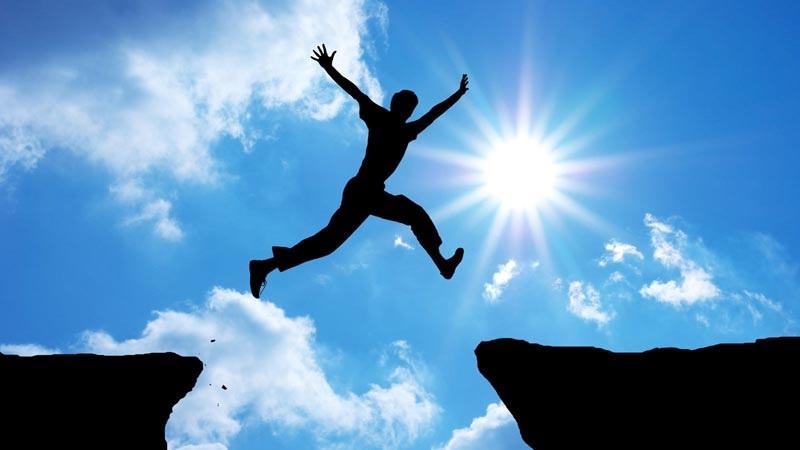 Vượt qua khó khăn tiếng Anh là gì? 8386 lời chúc ý nghĩa bằng tiếng Anh