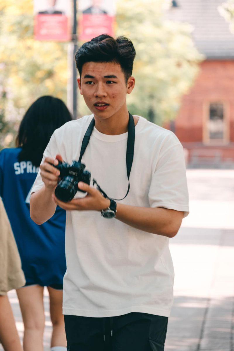 Mai Quang Minh – Nhiếp ảnh gia đa tài và Phó chủ tịch tài năng của Hội sinh viên Humber