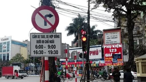 Tại Việt Nam ô tô đi vào đường cấm giờ phạt bao nhiêu