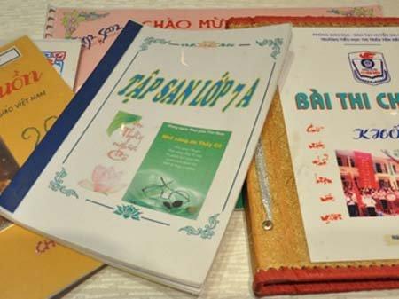 Tập san mừng 20/11 dày đặc lỗi chính tả