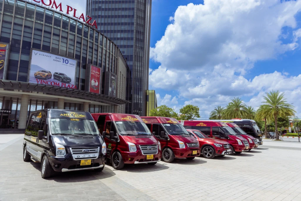 Xe Limousine Hà Tĩnh Vinh 2025: Đưa Đón Tận Nhà, Tần Suất 30 Phút/Chuyến